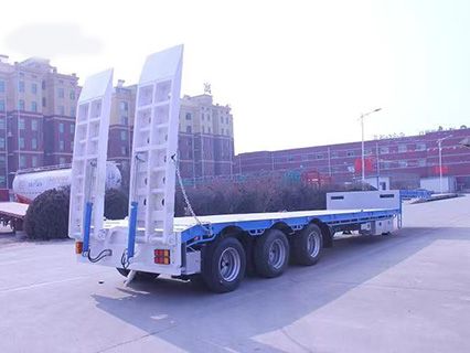 Semirreboque de plataforma baixa para transporte de máquinas multifunções - fabricado pela fábrica Anton na China