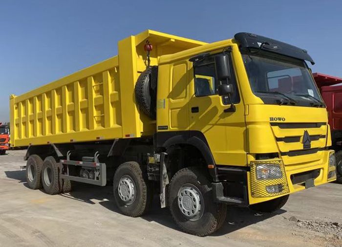 Sinotruk HOWO 8x4 Dump Truck